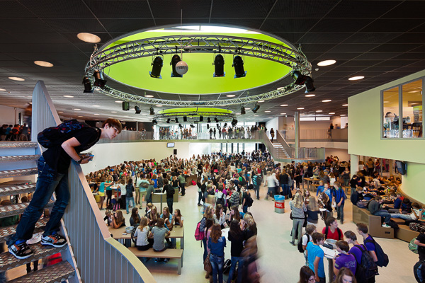 Veghel, Zwijsencollege, Jeanne Dekkers architectuur