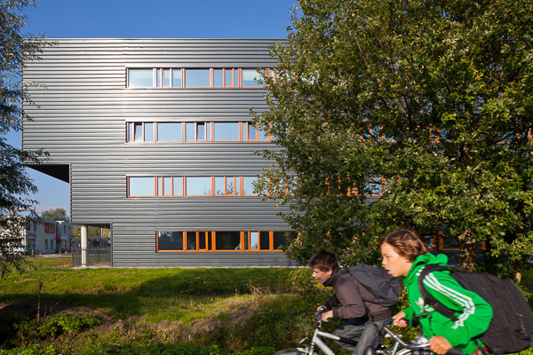 Veghel, Zwijsencollege, Jeanne Dekkers architectuur