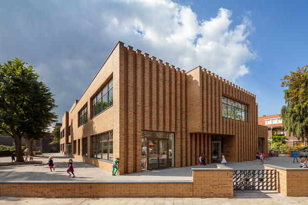 Den Haag, Waalsdorpschool,  de Zwarte Hond architecten