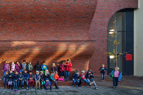 Groningen, Sportcomplex Violenstraat, Marlies Rohmer architecten