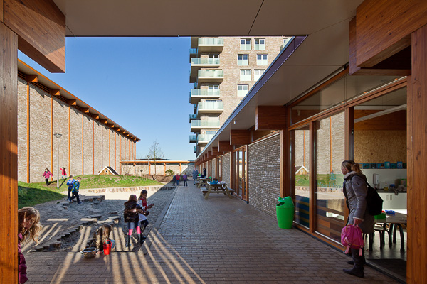 Apeldoorn, multifunctioneel centrum Het Kristal, van Dongen-Koschuch architects